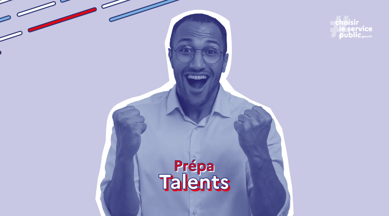 jeune homme qui lève les deux mains en signe de réussite.