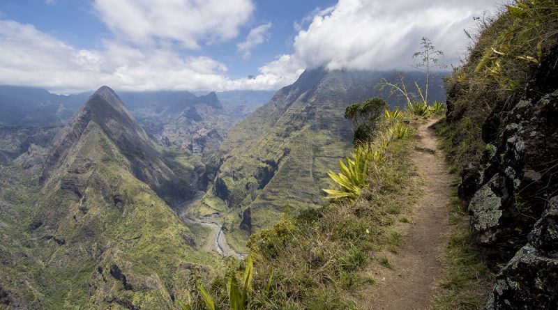 Photo du cirque de Mafate, à partir du sentier de la canalisation des orangers